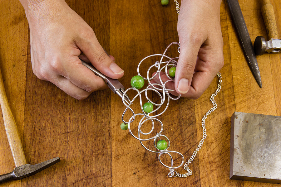 3-types-of-jewellery-making-course-which-one-is-for-you